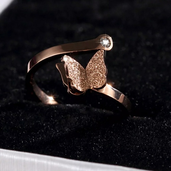 Rose gold butterfly ring. - Picture 4 of 7